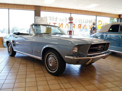 ford mustang 1967 light blue 6 cylinders automatic 61008