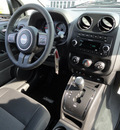 jeep compass 2011 white suv latitude gasoline 4 cylinders 2 wheel drive automatic 60915