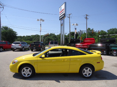chevrolet cobalt 2008 yellow coupe lt gasoline 4 cylinders front wheel drive automatic 60007
