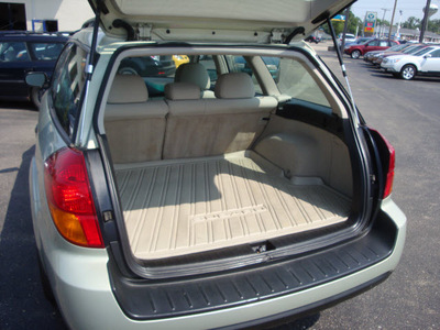 subaru outback 2005 beige wagon 2 5i gasoline 4 cylinders all whee drive manual 45324