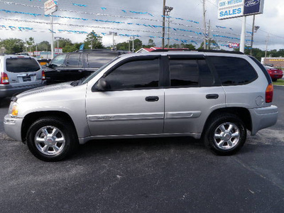 gmc envoy 2004 silver suv gasoline 6 cylinders rear wheel drive automatic 32401