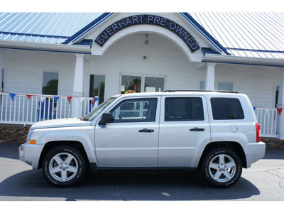 jeep patriot 2010 silver suv gasoline 4 cylinders 2 wheel drive not specified 28677