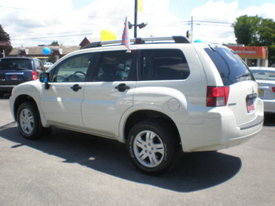 mitsubishi endeavor 2008 white suv ls gasoline 6 cylinders all whee drive automatic 13502