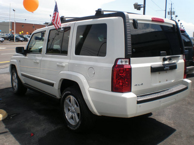 jeep commander 2008 white suv sport flex fuel 8 cylinders 4 wheel drive automatic 13502