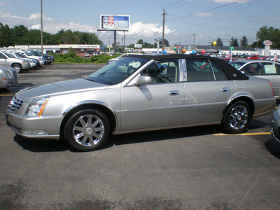 cadillac dts 2008 silver sedan gasoline 8 cylinders front wheel drive automatic 13502