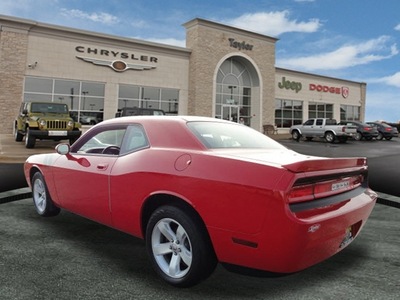 dodge challenger 2010 red coupe se gasoline 6 cylinders rear wheel drive shiftable automatic 60915