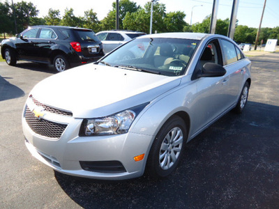 chevrolet cruze 2011 silver sedan ls gasoline 4 cylinders front wheel drive automatic 60007