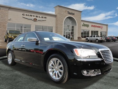 chrysler 300 2011 black sedan c gasoline 8 cylinders rear wheel drive 5 speed automatic 60915