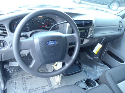 ford ranger 2011 white xlt gasoline 6 cylinders 2 wheel drive automatic 32401