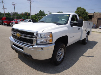 chevrolet silverado 2500 2011 white 8 cylinders automatic 60007