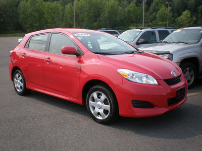 toyota matrix 2009 red hatchback s gasoline 4 cylinders all whee drive automatic 13502