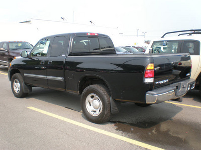 toyota tundra 2003 black sr5 gasoline 6 cylinders 4 wheel drive 5 speed manual 13502