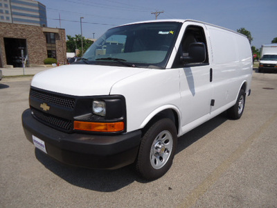 chevrolet express cargo 2011 white van 1500 gasoline 6 cylinders rear wheel drive automatic 60007