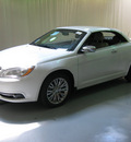 chrysler 200 convertible 2011 white limited flex fuel 6 cylinders front wheel drive automatic 44883