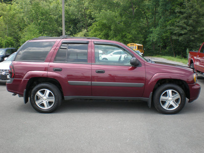 chevrolet trailblazer 2005 maroon suv gasoline 6 cylinders 4 wheel drive automatic 13502