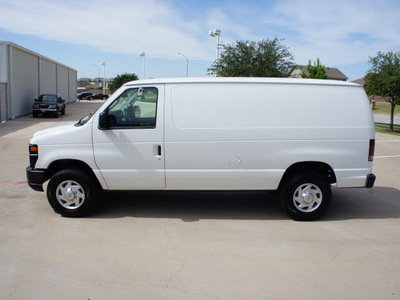 ford econoline cargo 2010 white van e 250 flex fuel 8 cylinders rear wheel drive automatic with overdrive 76108