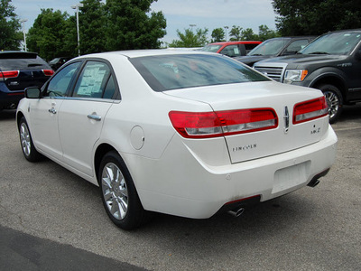 lincoln mkz 2011 white sedan gasoline 6 cylinders front wheel drive shiftable automatic 46168