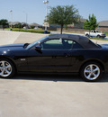 ford mustang 2011 black gt gasoline 8 cylinders rear wheel drive automatic 76108