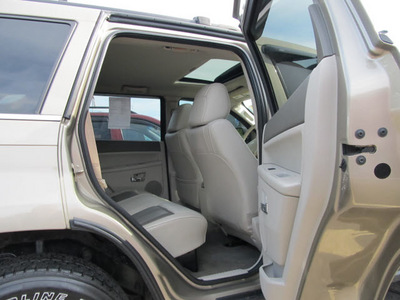 jeep grand cherokee 2005 silver suv limited gasoline 8 cylinders 4 wheel drive automatic 13502