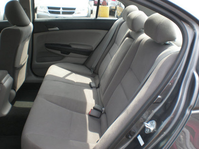 honda accord 2011 gray sedan lx p gasoline 4 cylinders front wheel drive automatic 13502