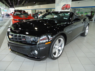 chevrolet camaro convertible 2011 black ss gasoline 8 cylinders rear wheel drive 6 speed manual 60007