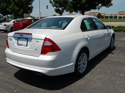 ford fusion 2012 white sedan sel gasoline 4 cylinders front wheel drive 6 speed automatic 46168