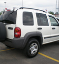 jeep liberty 2004 white suv sport gasoline 6 cylinders 4 wheel drive automatic with overdrive 13502