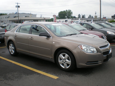 chevrolet malibu 2008 bronze sedan ls gasoline 4 cylinders front wheel drive automatic 13502