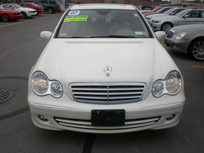 mercedes benz c350 2007 white sedan 4matic gasoline 6 cylinders all whee drive automatic 13502