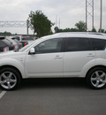 mitsubishi outlander 2008 white suv xls gasoline 6 cylinders all whee drive automatic 13502
