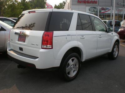 saturn vue 2006 white suv gasoline 6 cylinders all whee drive automatic 13502