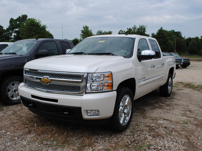 chevrolet silverado 1500 2011 white ltz flex fuel 8 cylinders 4 wheel drive automatic 27591