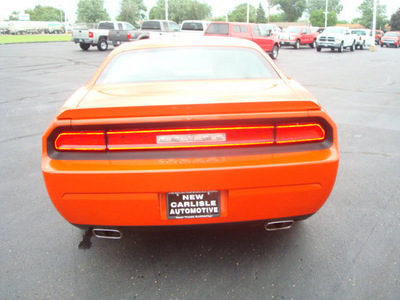 dodge challenger 2009 orange coupe r t classic gasoline 8 cylinders rear wheel drive automatic 45344