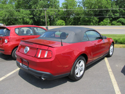 ford mustang 2010 red gasoline 6 cylinders rear wheel drive automatic with overdrive 13502