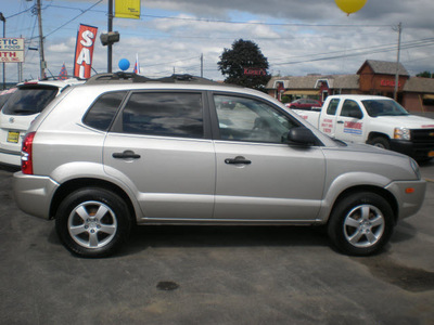 hyundai tucson 2006 gray suv gl gasoline 4 cylinders front wheel drive automatic 13502