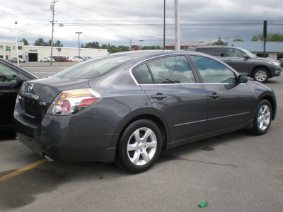 nissan altima 2009 gray sedan gasoline 4 cylinders front wheel drive automatic 13502