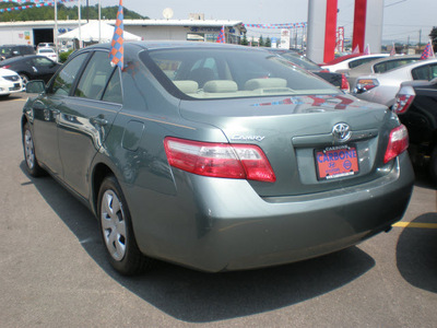 toyota camry 2007 green sedan gasoline 4 cylinders front wheel drive automatic 13502