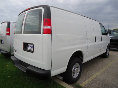 chevrolet express cargo 2011 white van 3500 flex fuel 8 cylinders rear wheel drive automatic 60007