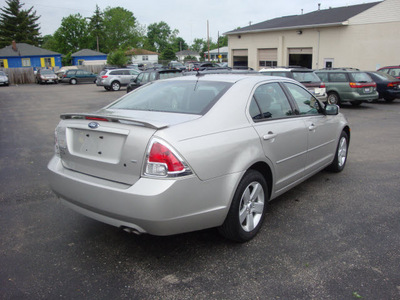 ford fusion 2008 lt  gray sedan i4 se gasoline 4 cylinders front wheel drive automatic 45324