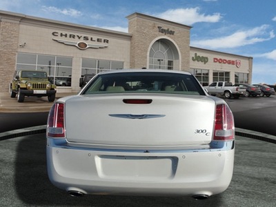 chrysler 300 2011 cream sedan c gasoline 8 cylinders rear wheel drive 5 speed automatic 60915