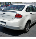 ford focus 2010 white sedan se gasoline 4 cylinders front wheel drive not specified 28677