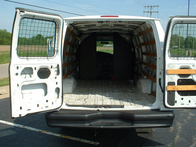 ford econoline cargo 2006 white van sd e 350 diesel 8 cylinders rear wheel drive automatic 62708