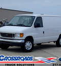 ford econoline cargo 2005 white van gasoline 8 cylinders rear wheel drive automatic 62708