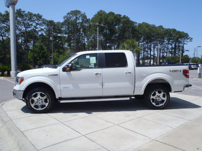 ford f 150 2011 white lariat gasoline 6 cylinders 4 wheel drive automatic 32401