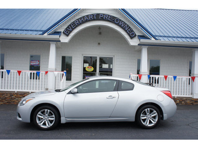 nissan altima 2010 silver coupe s gasoline 4 cylinders front wheel drive not specified 28677