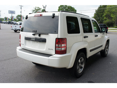 jeep liberty 2008 white suv sport gasoline 6 cylinders 4 wheel drive not specified 28677
