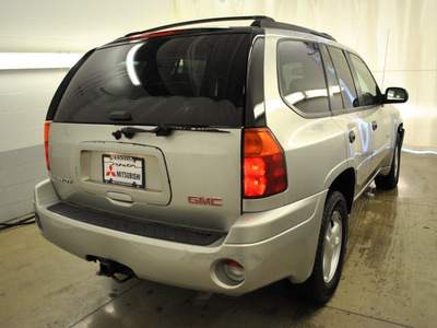 gmc envoy 2006 silver suv sle gasoline 6 cylinders 4 wheel drive automatic 44060