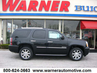 gmc yukon 2011 black suv denali flex fuel 8 cylinders all whee drive automatic 45840