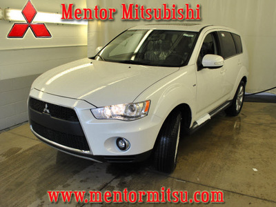 mitsubishi outlander 2011 white suv xls gasoline 6 cylinders front wheel drive automatic 44060