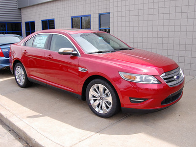 ford taurus 2011 red sedan limited gasoline 6 cylinders front wheel drive 6 speed automatic 46168